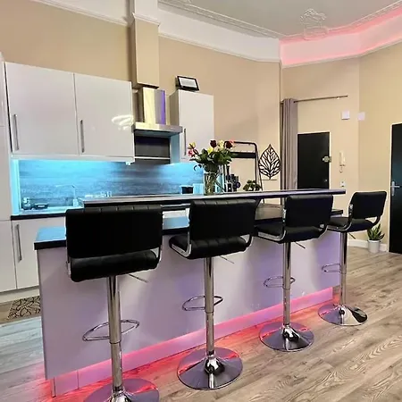 De Luxe Avec Jacuzzi Au Centre De Apartmán *