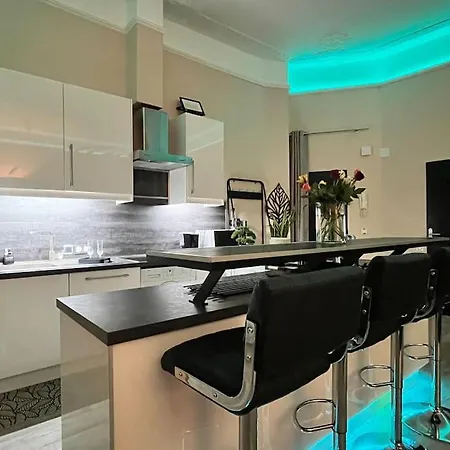 De Luxe Avec Jacuzzi Au Centre De Lejlighed *