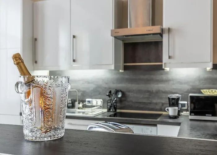 Apartamento De Luxe Avec Jacuzzi Au Centre De *