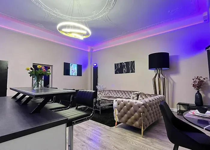 De Luxe Avec Jacuzzi Au Centre De * Metz