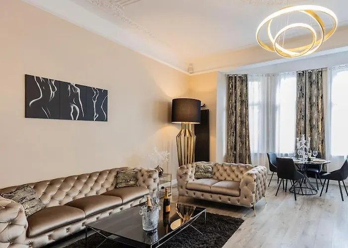 De Luxe Avec Jacuzzi Au Centre De Apartamento *