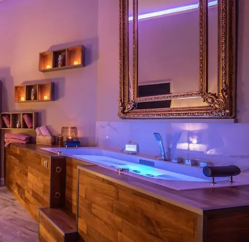 De Luxe Avec Jacuzzi Au Centre De Apartamento Metz